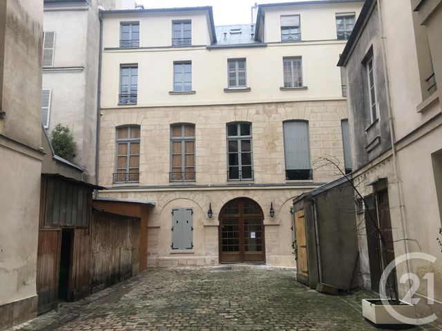  - PARIS - 