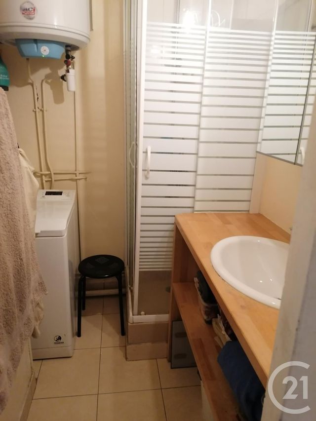 Afficher la photo en grand Appartement F3 à vendre - 3 pièces - 61.0 m2 - PARIS - 75011 - ILE-DE-FRANCE - Century 21 Alpha Marais