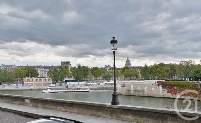  - PARIS - 