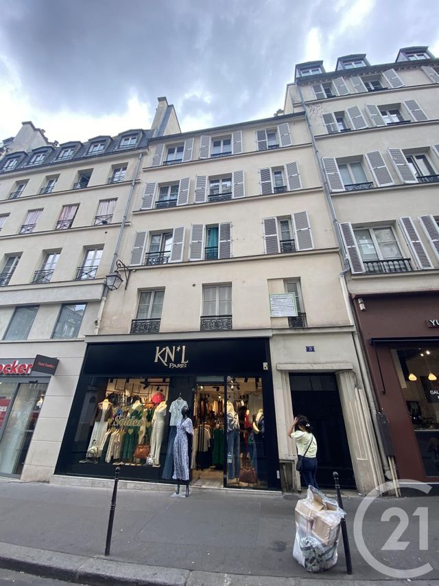  - PARIS - 