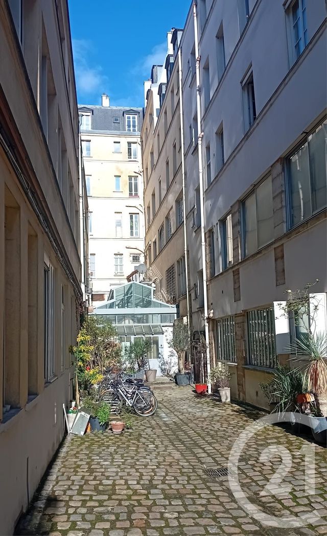 Appartement à vendre - 6 pièces - 88.0 m2 - PARIS - 75011 - ILE-DE-FRANCE - Century 21 Alpha Marais