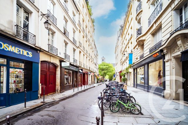 Appartement F3 à vendre - 3 pièces - 65.72 m2 - PARIS - 75004 - ILE-DE-FRANCE - Century 21 Alpha Marais