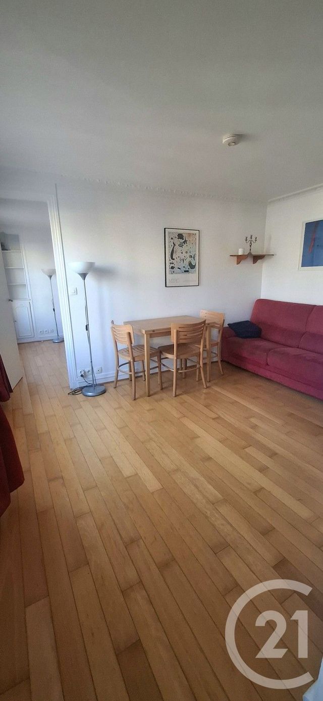 Appartement F2 à vendre - 2 pièces - 34.8 m2 - PARIS - 75011 - ILE-DE-FRANCE - Century 21 Alpha Marais