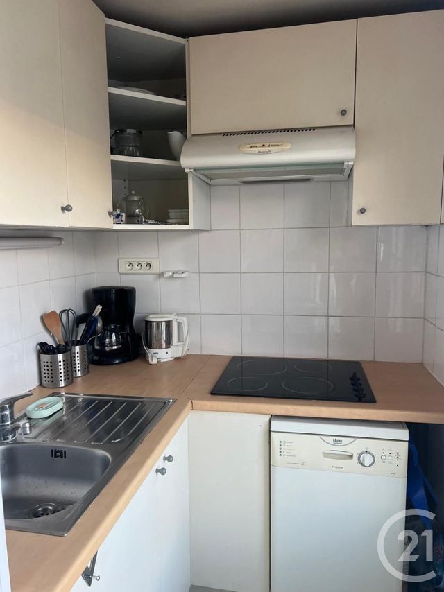 Appartement F2 à vendre - 2 pièces - 34.6 m2 - PARIS - 75011 - ILE-DE-FRANCE - Century 21 Alpha Marais