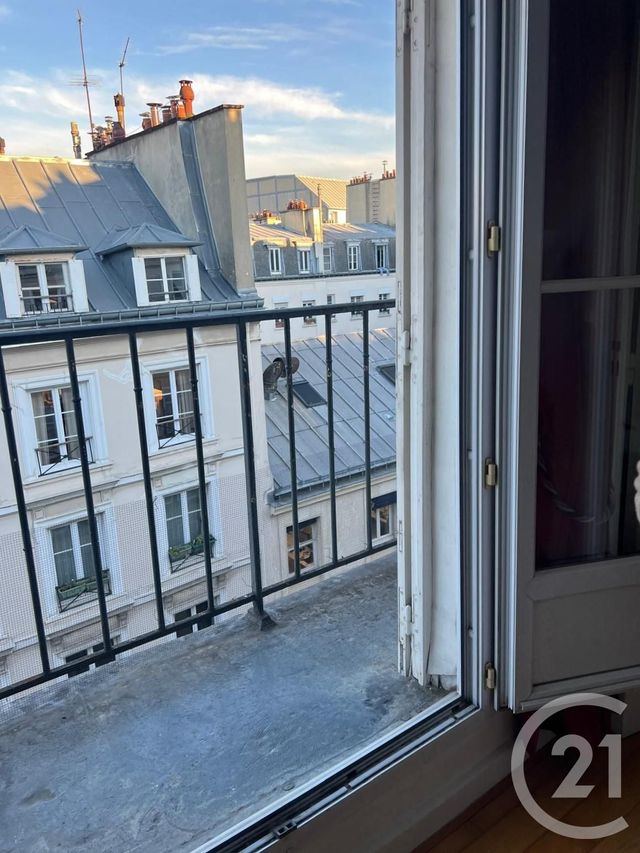 Appartement F2 à vendre - 2 pièces - 34.6 m2 - PARIS - 75011 - ILE-DE-FRANCE - Century 21 Alpha Marais