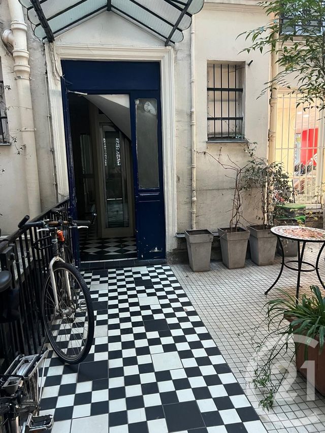 Appartement F2 à vendre - 2 pièces - 34.6 m2 - PARIS - 75011 - ILE-DE-FRANCE - Century 21 Alpha Marais