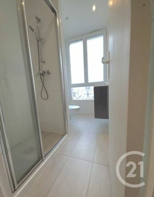 Appartement F2 à vendre - 2 pièces - 38.0 m2 - PARIS - 75011 - ILE-DE-FRANCE - Century 21 Alpha Marais