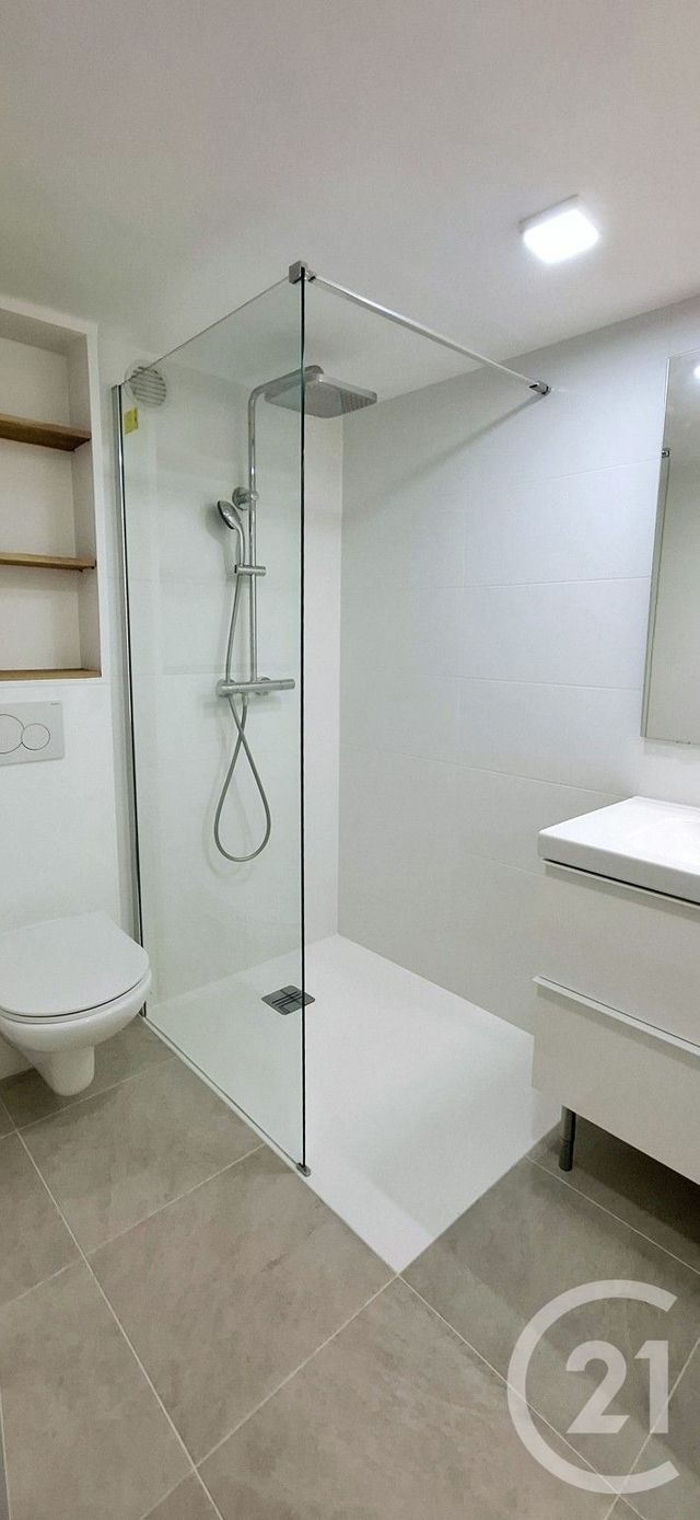 Appartement Studio à vendre - 1 pièce - 28.15 m2 - PARIS - 75003 - ILE-DE-FRANCE - Century 21 Alpha Marais