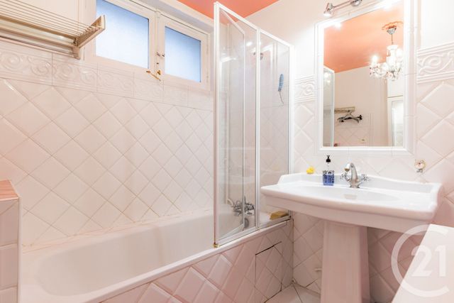 Appartement F3 à vendre - 3 pièces - 89.57 m2 - PARIS - 75004 - ILE-DE-FRANCE - Century 21 Alpha Marais