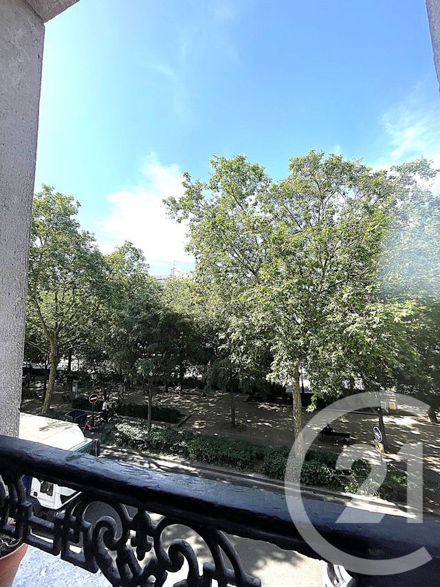 Appartement F2 à vendre - 2 pièces - 30.0 m2 - PARIS - 75018 - ILE-DE-FRANCE - Century 21 Alpha Marais
