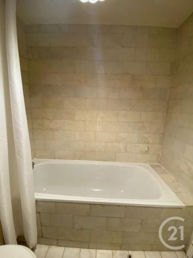 Appartement F1 à louer - 1 pièce - 30.27 m2 - PARIS - 75003 - ILE-DE-FRANCE - Century 21 Alpha Marais