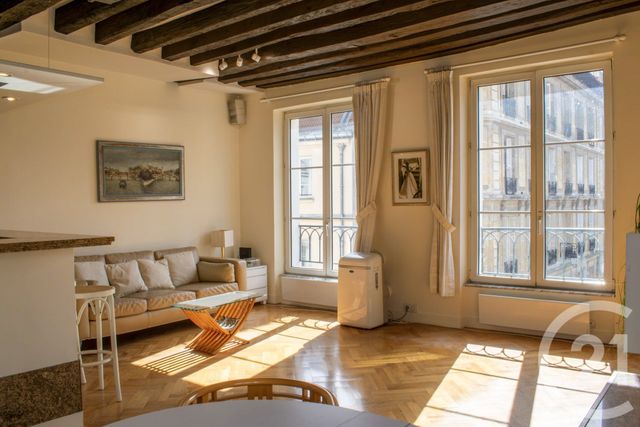 Appartement T2 à vendre - 2 pièces - 52.11 m2 - PARIS - 75001 - ILE-DE-FRANCE - Century 21 Alpha Marais