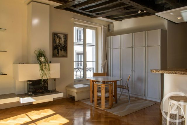 Appartement T2 à vendre - 2 pièces - 52.11 m2 - PARIS - 75001 - ILE-DE-FRANCE - Century 21 Alpha Marais