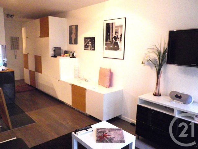 Appartement Studio à vendre - 1 pièce - 24.88 m2 - PARIS - 75004 - ILE-DE-FRANCE - Century 21 Alpha Marais