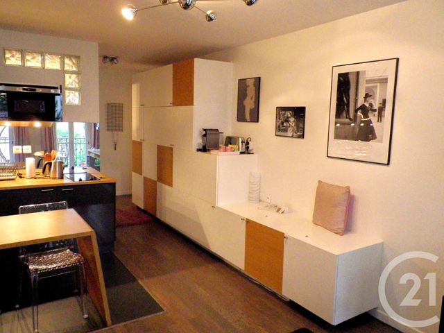 Appartement Studio à vendre - 1 pièce - 24.88 m2 - PARIS - 75004 - ILE-DE-FRANCE - Century 21 Alpha Marais