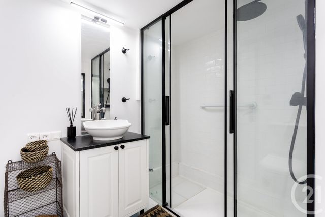 Appartement à vendre - 2 pièces - 43.02 m2 - PARIS - 75004 - ILE-DE-FRANCE - Century 21 Alpha Marais