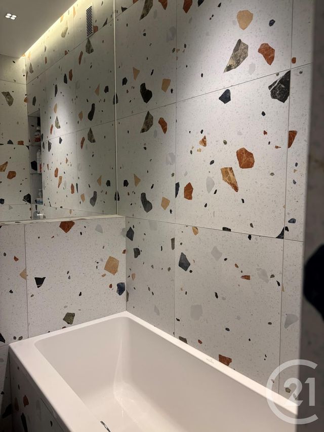 Appartement F3 à vendre - 3 pièces - 94.28 m2 - NEUILLY SUR SEINE - 92 - ILE-DE-FRANCE - Century 21 Alpha Marais