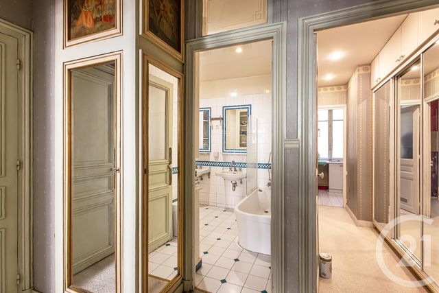 Appartement à vendre - 7 pièces - 184.04 m2 - PARIS - 75012 - ILE-DE-FRANCE - Century 21 Alpha Marais