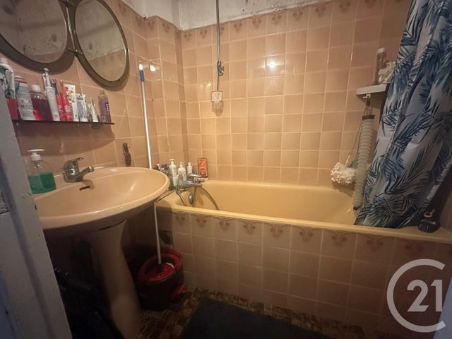 Appartement F3 à vendre - 3 pièces - 60.12 m2 - AUBERVILLIERS - 93 - ILE-DE-FRANCE - Century 21 Alpha Marais