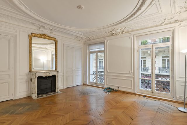 Appartement F6 à vendre - 6 pièces - 194.2 m2 - PARIS - 75008 - ILE-DE-FRANCE - Century 21 Alpha Marais