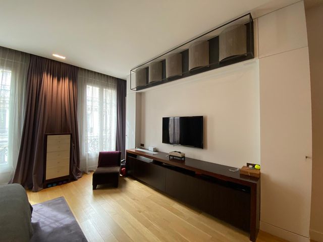 Appartement F5 à vendre - 5 pièces - 181.0 m2 - PARIS - 75008 - ILE-DE-FRANCE - Century 21 Alpha Marais