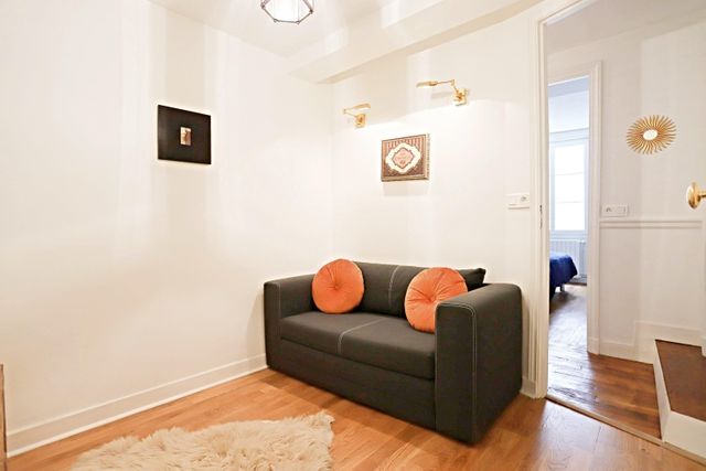 Afficher la photo en grand Appartement F4 à vendre - 4 pièces - 83.2 m2 - PARIS - 75004 - ILE-DE-FRANCE - Century 21 Alpha Marais