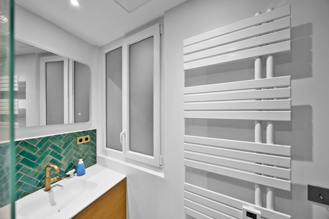 Appartement T2 à vendre - 2 pièces - 51.0 m2 - PARIS - 75003 - ILE-DE-FRANCE - Century 21 Alpha Marais