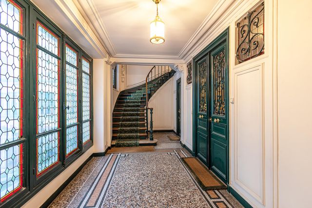 Appartement à vendre - 8 pièces - 226.85 m2 - PARIS - 75005 - ILE-DE-FRANCE - Century 21 Alpha Marais